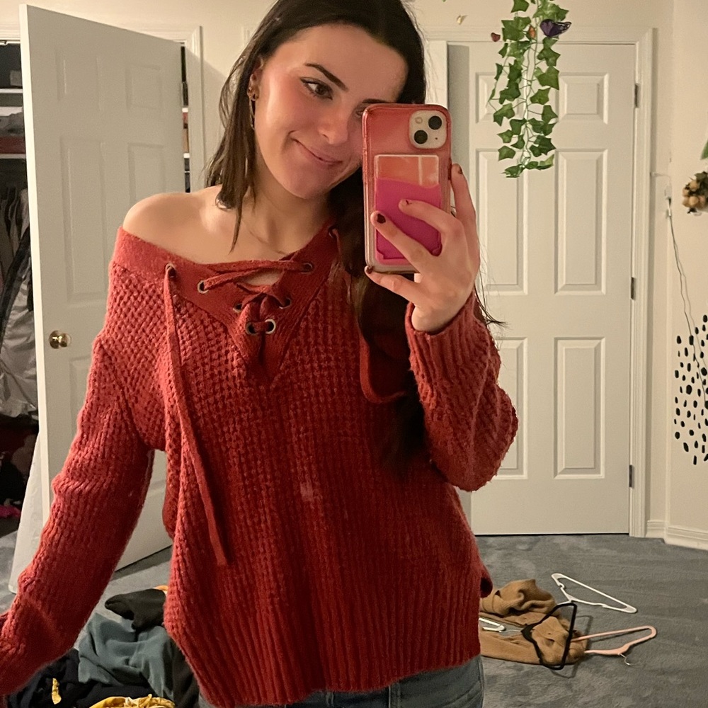 burnt orange oversized soft sweater, size small